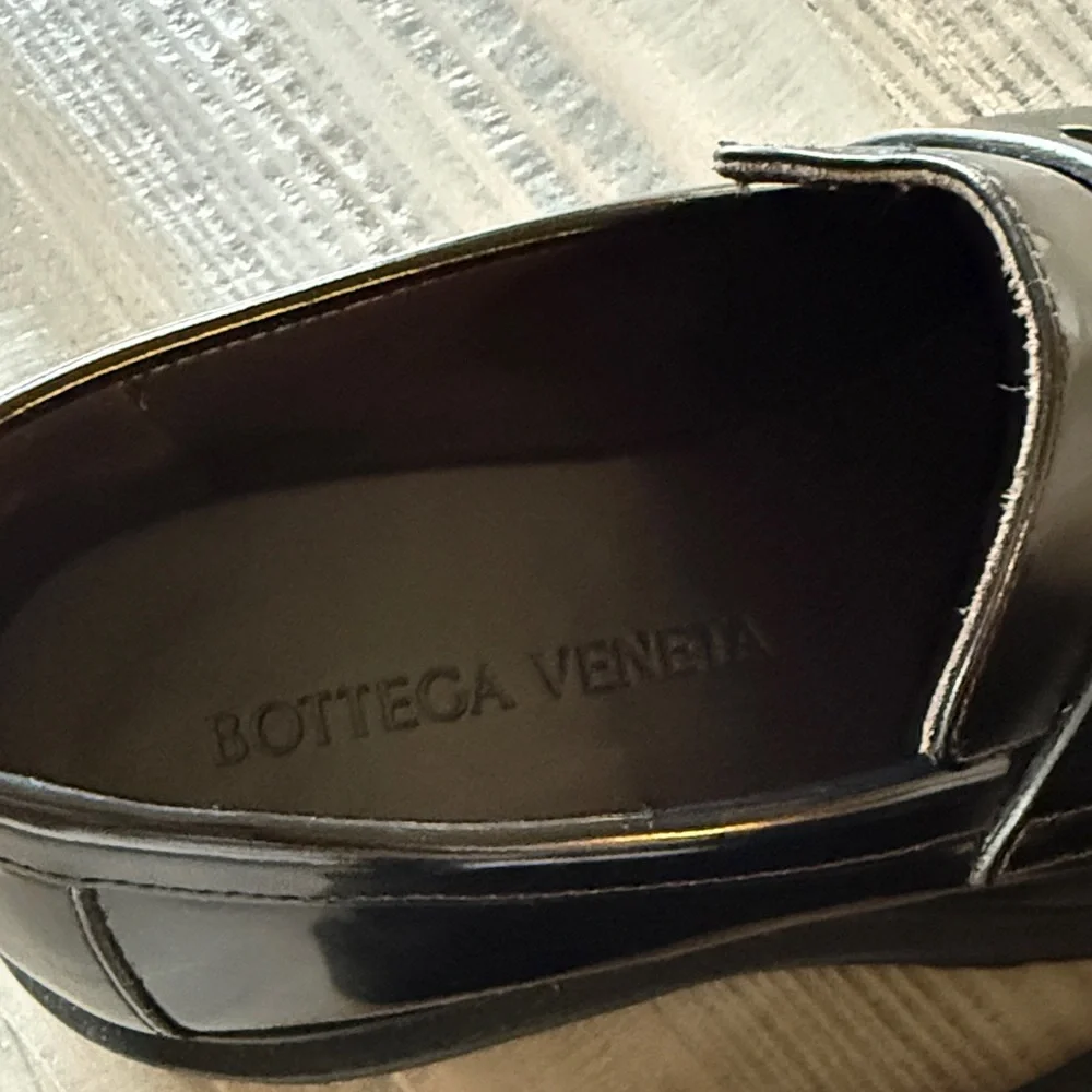 Bottega Veneta Glossy Black Loafers - Picture 11 of 11